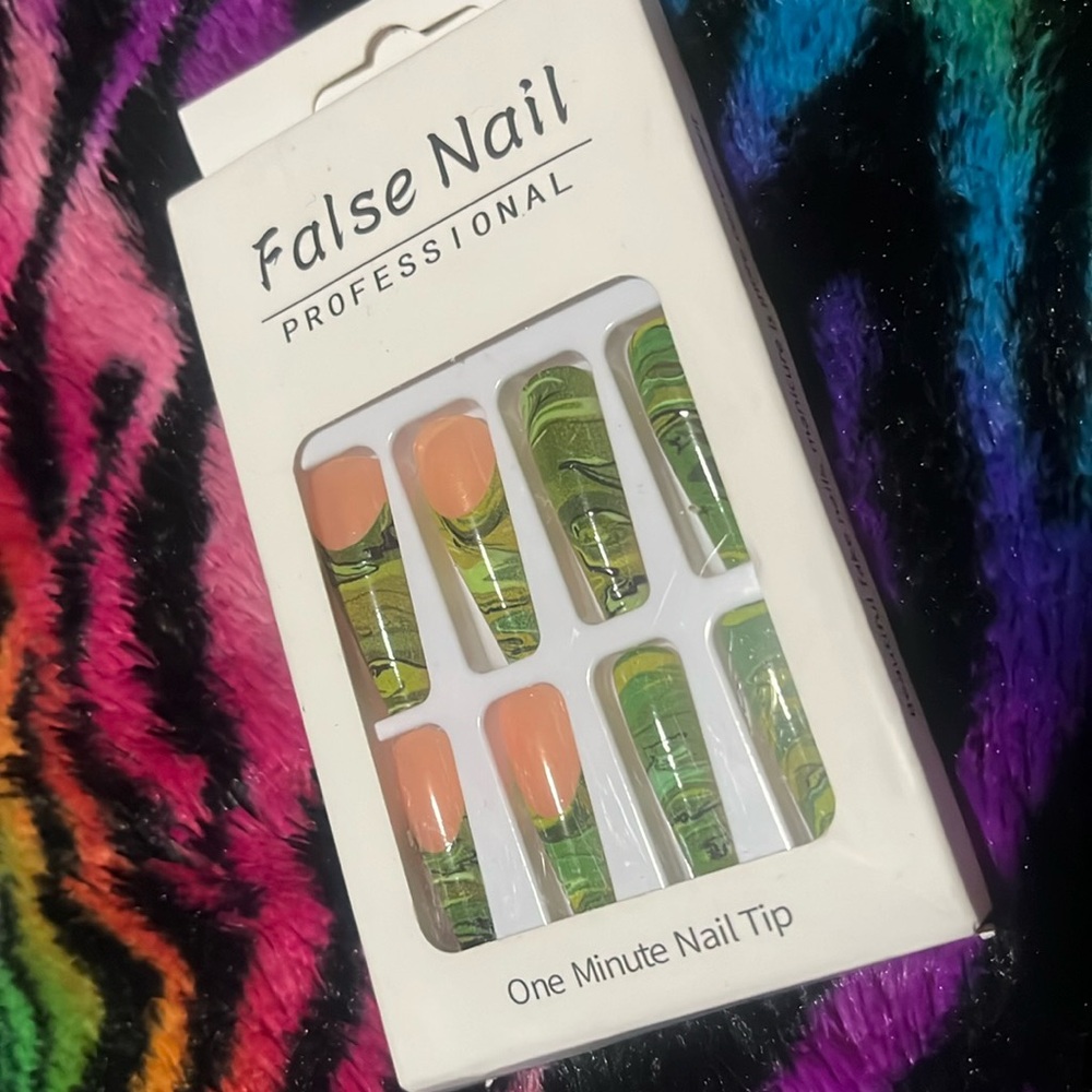 False reusable nails